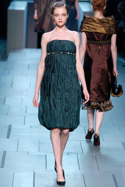 Look 53
